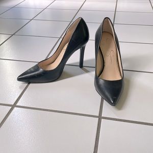 Jessica Simpson Haneh Pump